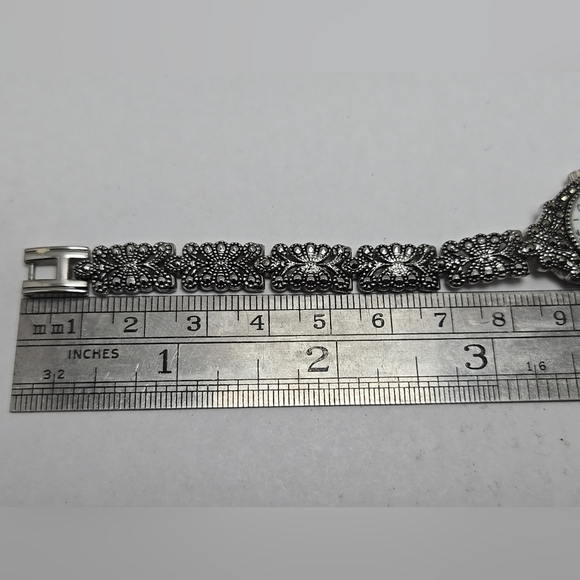 Womens Kessaris Watch 20mm Silver Tone Marcasite Mother of Pearl New Battery - Picture 8 of 9